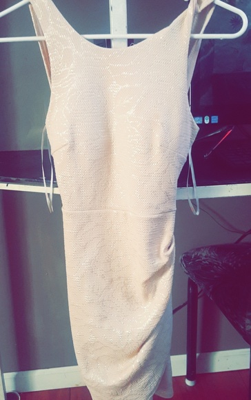 NUDE DRESS - Picture 1 of 3